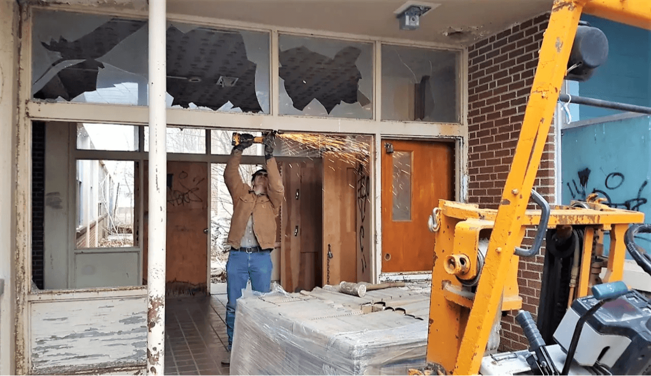 Robert grinding